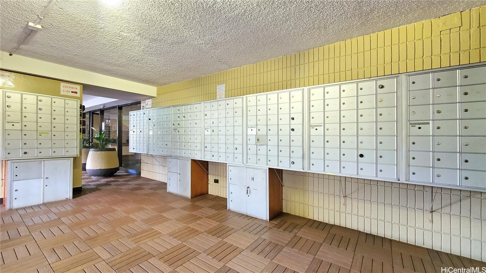 Hawaiian Monarch condo # 1503, Honolulu, Hawaii - photo 8 of 25