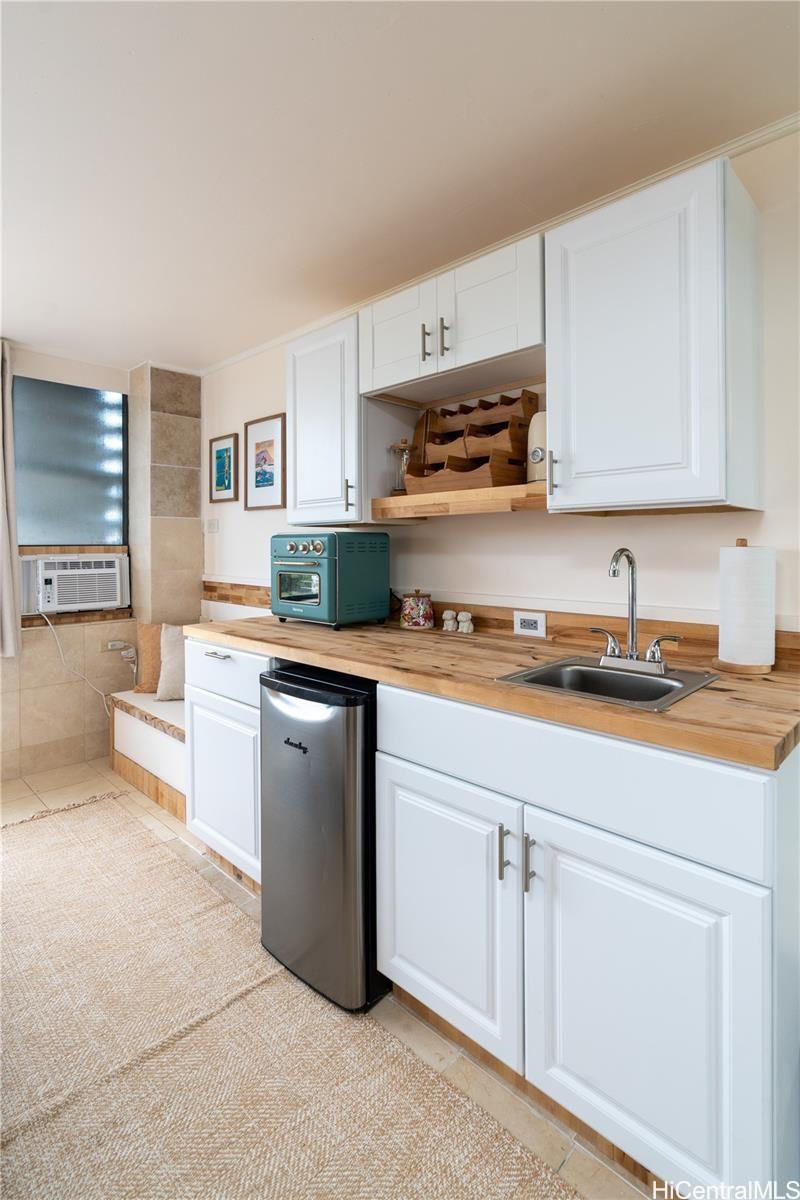 Hawaiian Monarch condo # 1607, Honolulu, Hawaii - photo 12 of 17