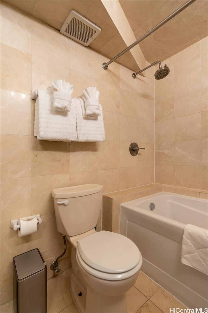 Hawaiian Monarch condo # 1607, Honolulu, Hawaii - photo 16 of 17