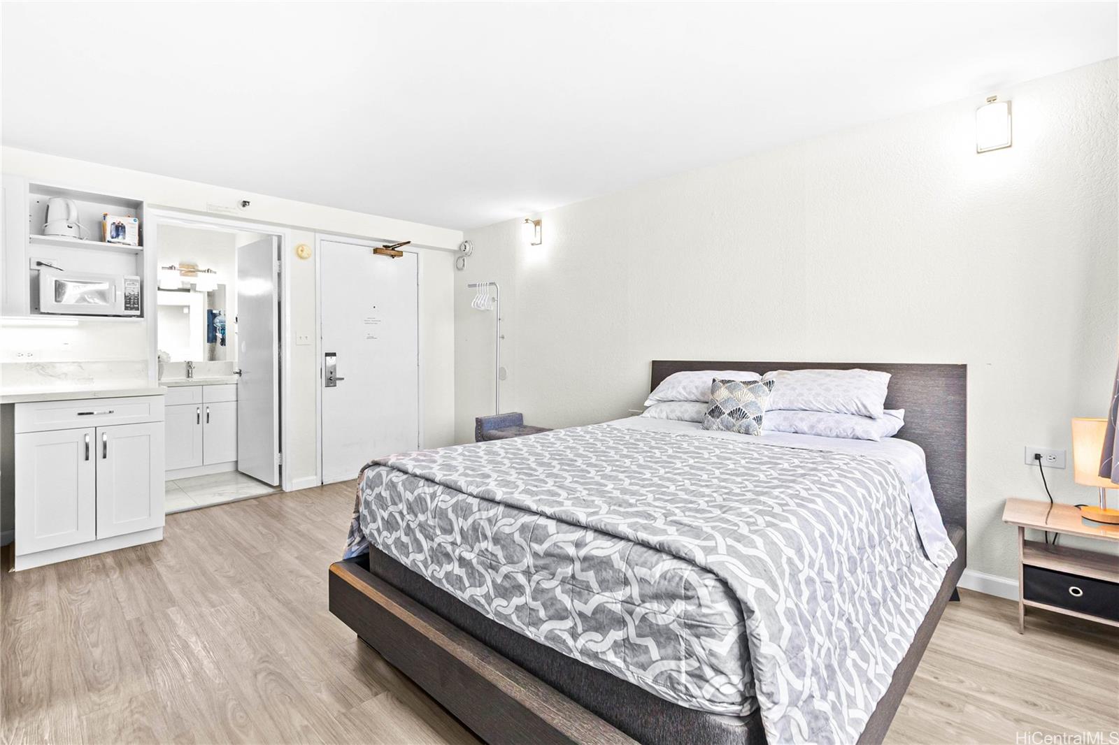 Hawaiian Monarch condo # 1715, Honolulu, Hawaii - photo 12 of 22