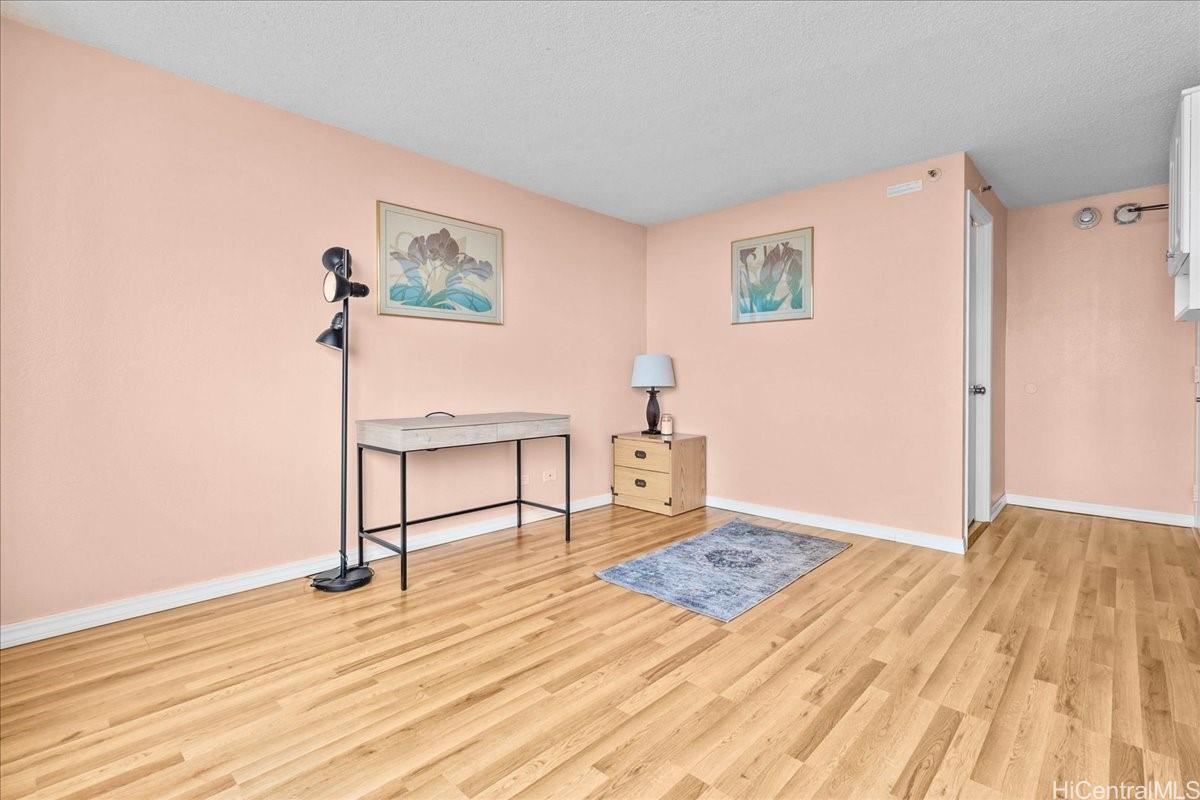 Hawaiian Monarch condo # 2105, Honolulu, Hawaii - photo 9 of 19