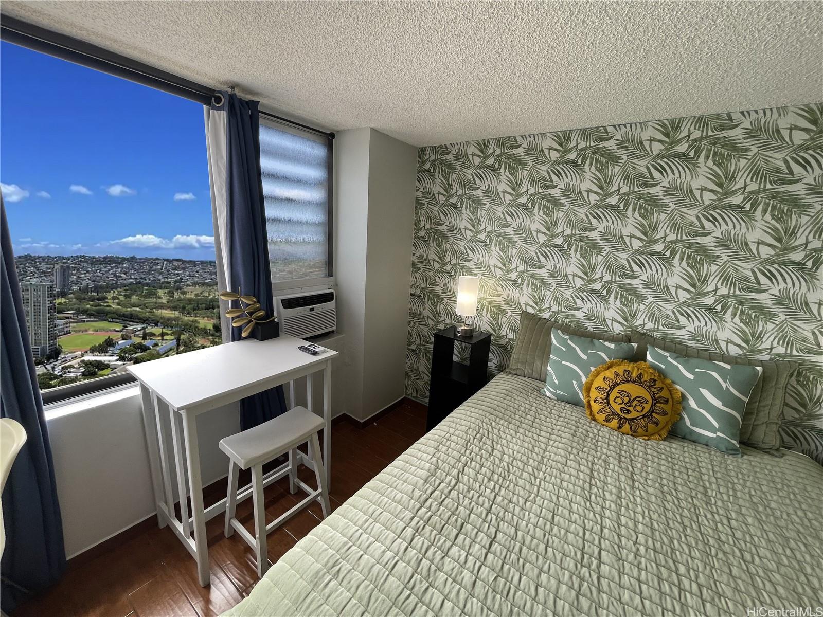 Hawaiian Monarch condo # 2513, Honolulu, Hawaii - photo 6 of 15