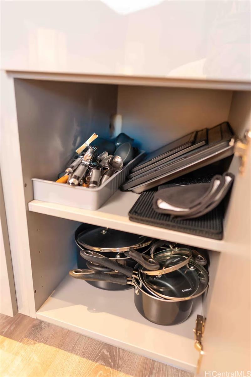 Hawaiian Monarch condo # 3005, Honolulu, Hawaii - photo 12 of 22