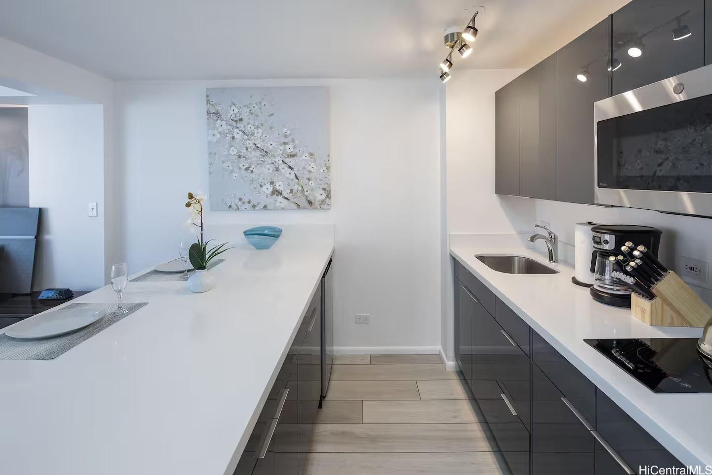 Hawaiian Monarch condo # 3201, Honolulu, Hawaii - photo 17 of 24