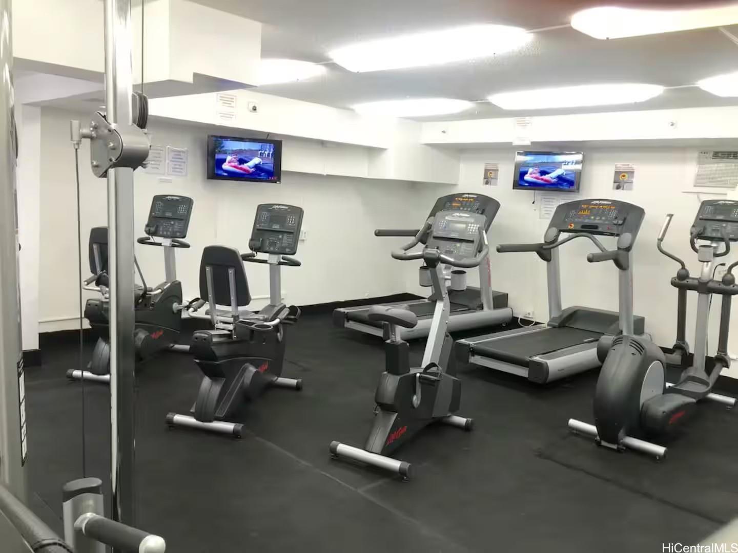 Hawaiian Monarch condo # 3201, Honolulu, Hawaii - photo 20 of 24