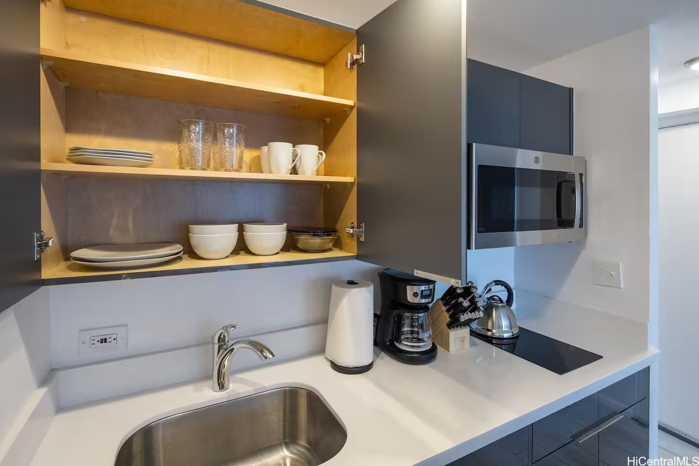 Hawaiian Monarch condo # 3201, Honolulu, Hawaii - photo 8 of 24