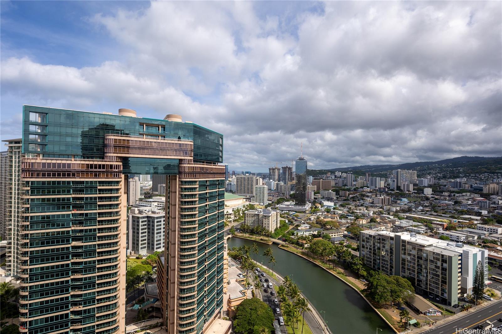 Hawaiian Monarch condo # 3308, Honolulu, Hawaii - photo 15 of 16