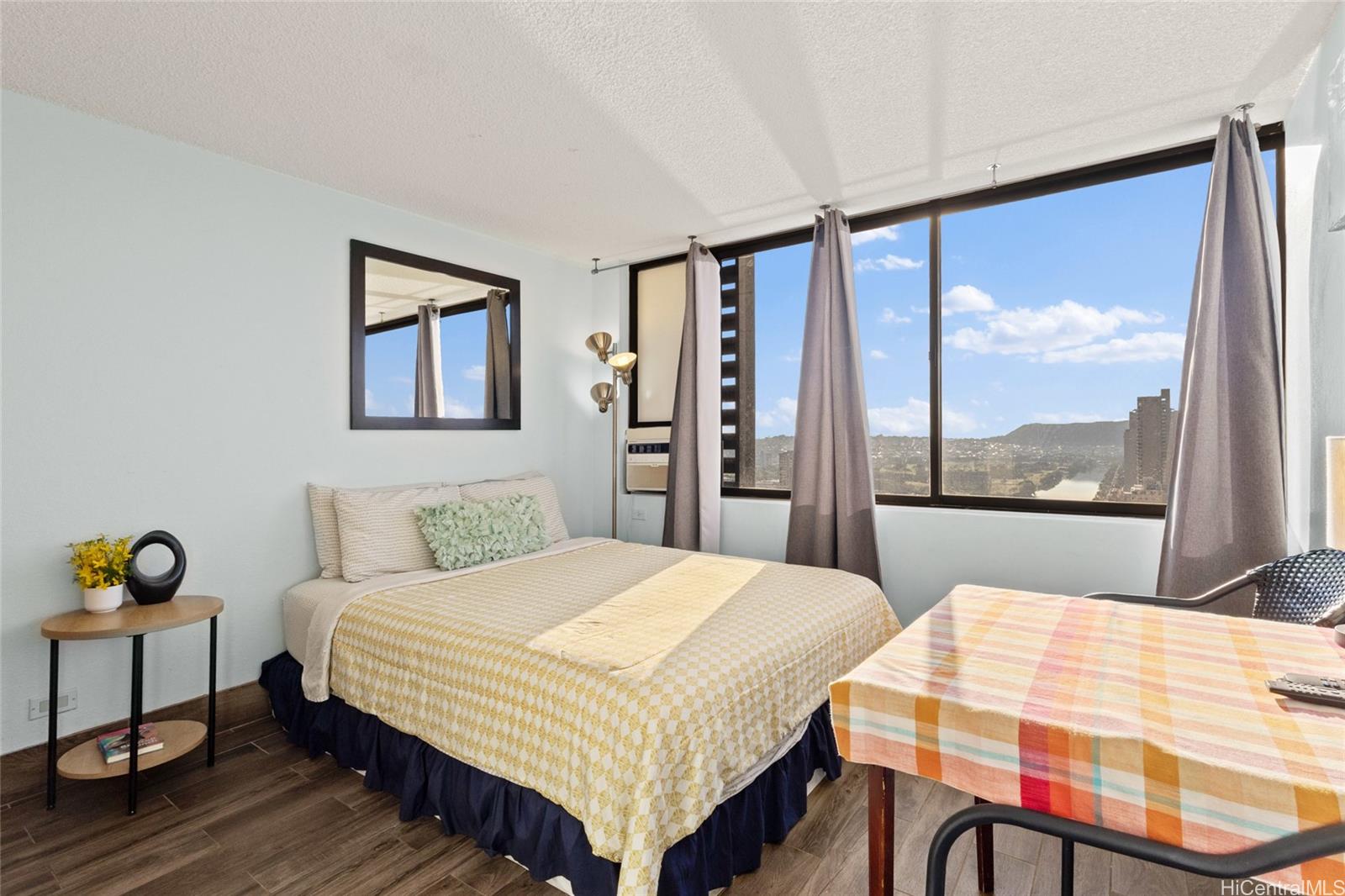 Hawaiian Monarch condo # 3405, Honolulu, Hawaii - photo 7 of 25