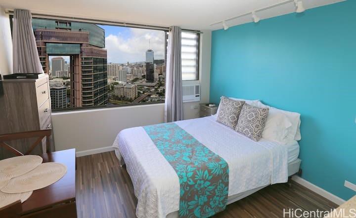 Hawaiian Monarch condo # 3608, Honolulu, Hawaii - photo 4 of 12