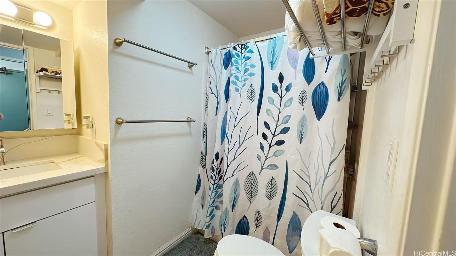 Hawaiian Monarch condo # 3802, Honolulu, Hawaii - photo 12 of 15