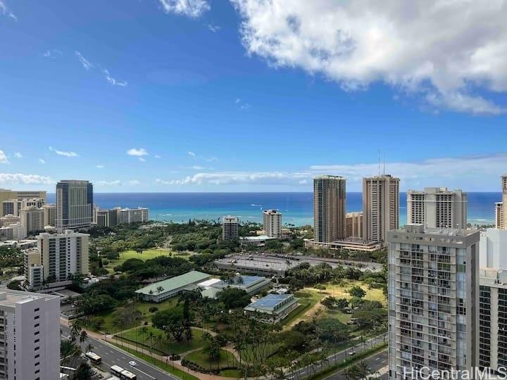 Hawaiian Monarch condo # 3802, Honolulu, Hawaii - photo 10 of 15