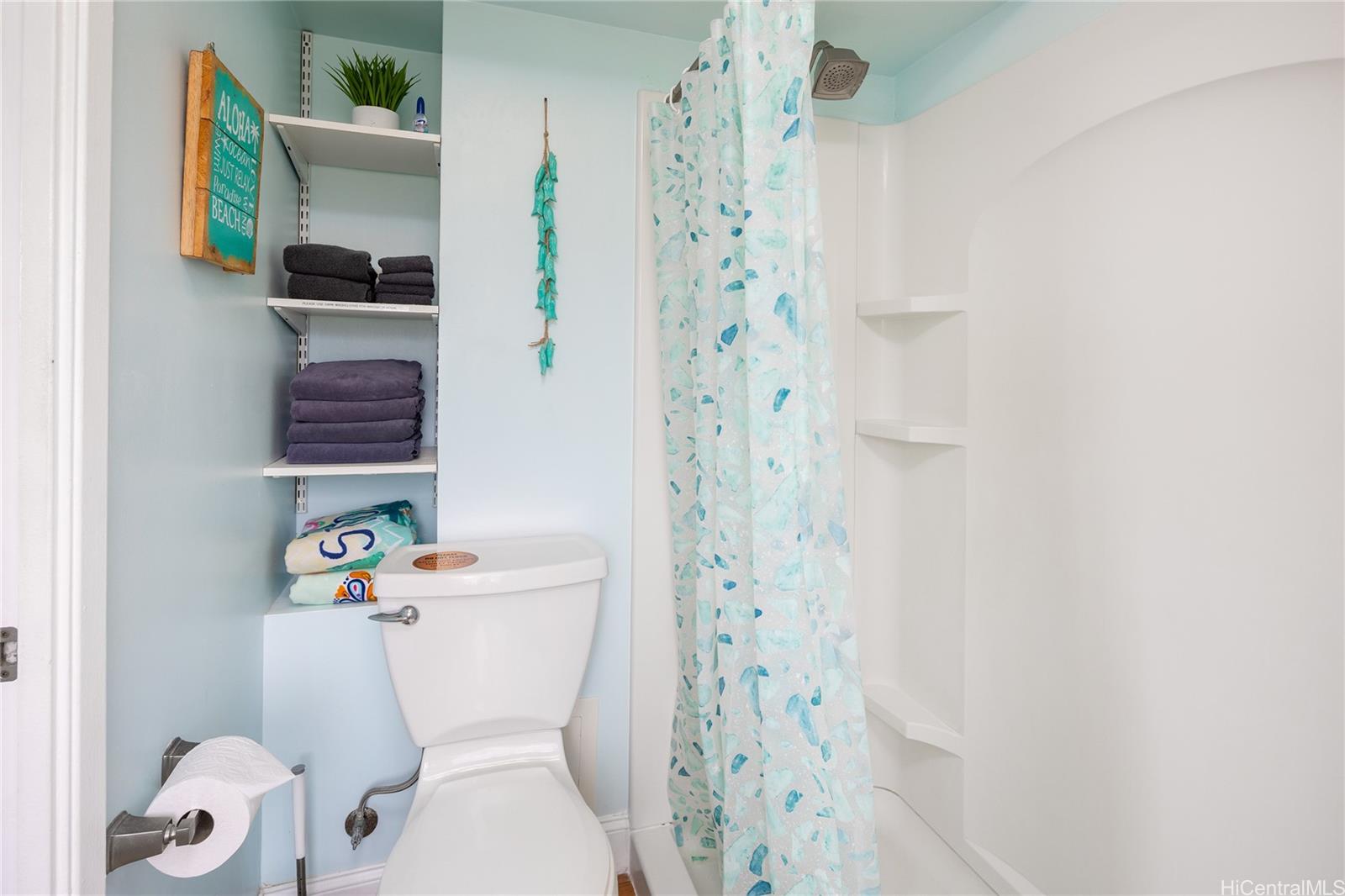 Hawaiian Monarch condo # 911, Honolulu, Hawaii - photo 8 of 8