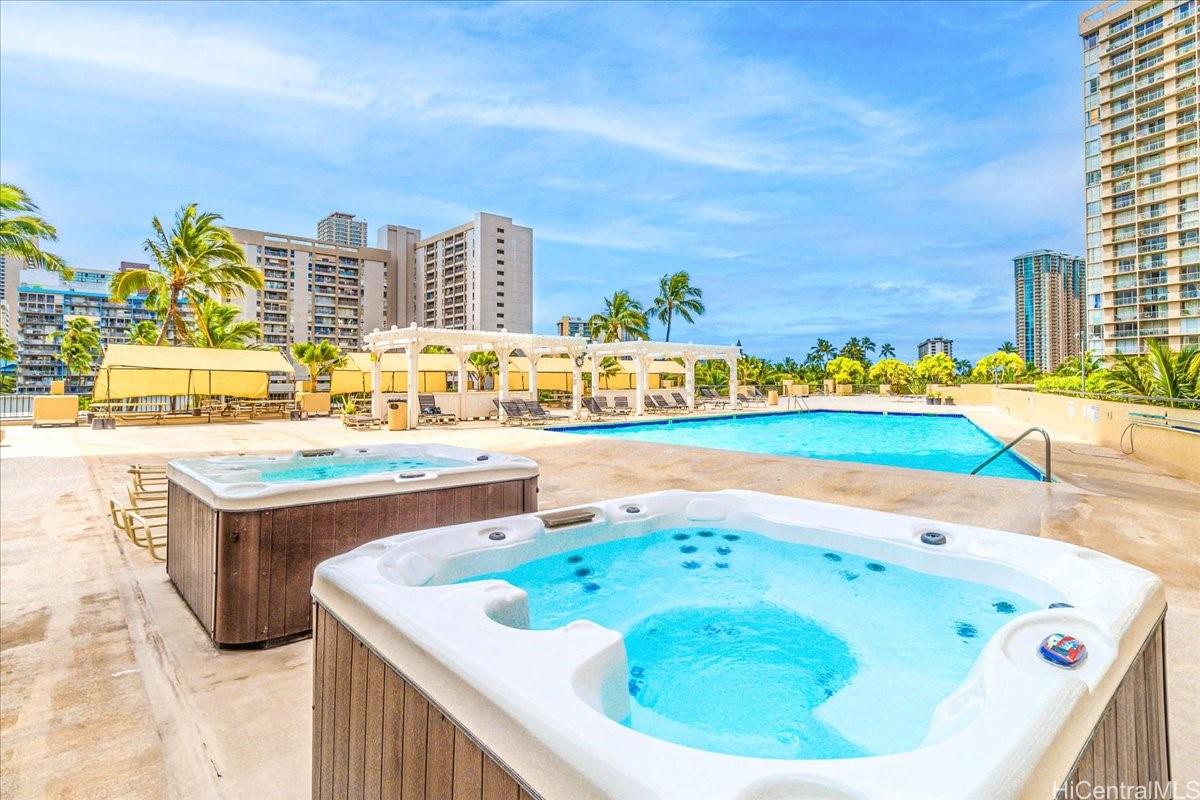 Hawaiian Monarch condo # 914, Honolulu, Hawaii - photo 13 of 17