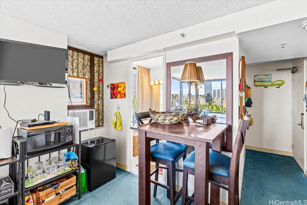 Hawaiian Monarch condo # 914, Honolulu, Hawaii - photo 9 of 17