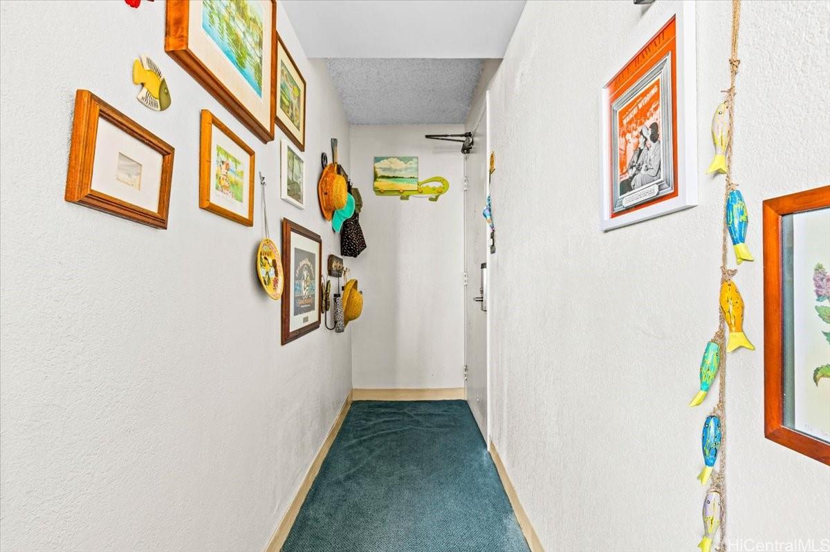 Hawaiian Monarch condo # 914, Honolulu, Hawaii - photo 10 of 17