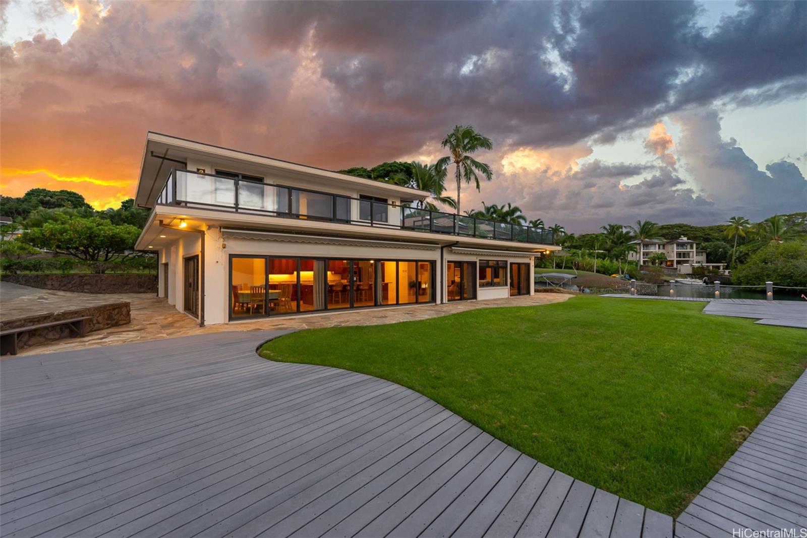 44-443  Kaneohe Bay Drive Kaneohe Bay, Kaneohe home - photo 2 of 24