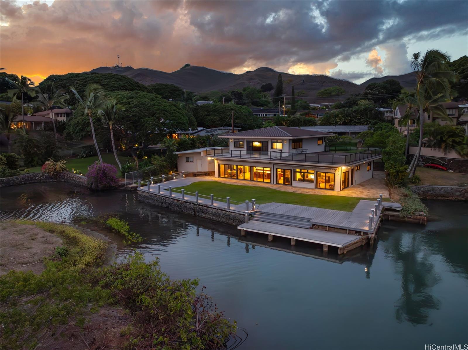 44-443  Kaneohe Bay Drive Kaneohe Bay, Kaneohe home - photo 3 of 24