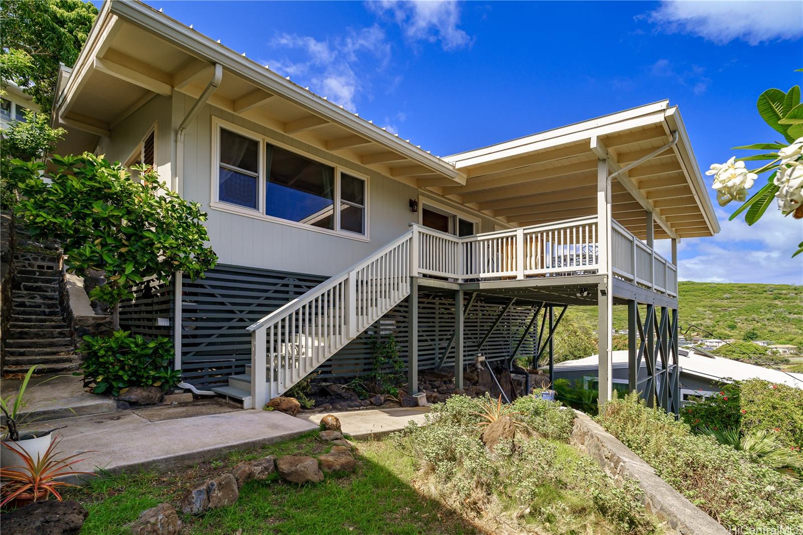 4446  Wahinekoa Place Waialae Nui-lwr, Diamond Head home - photo 17 of 25