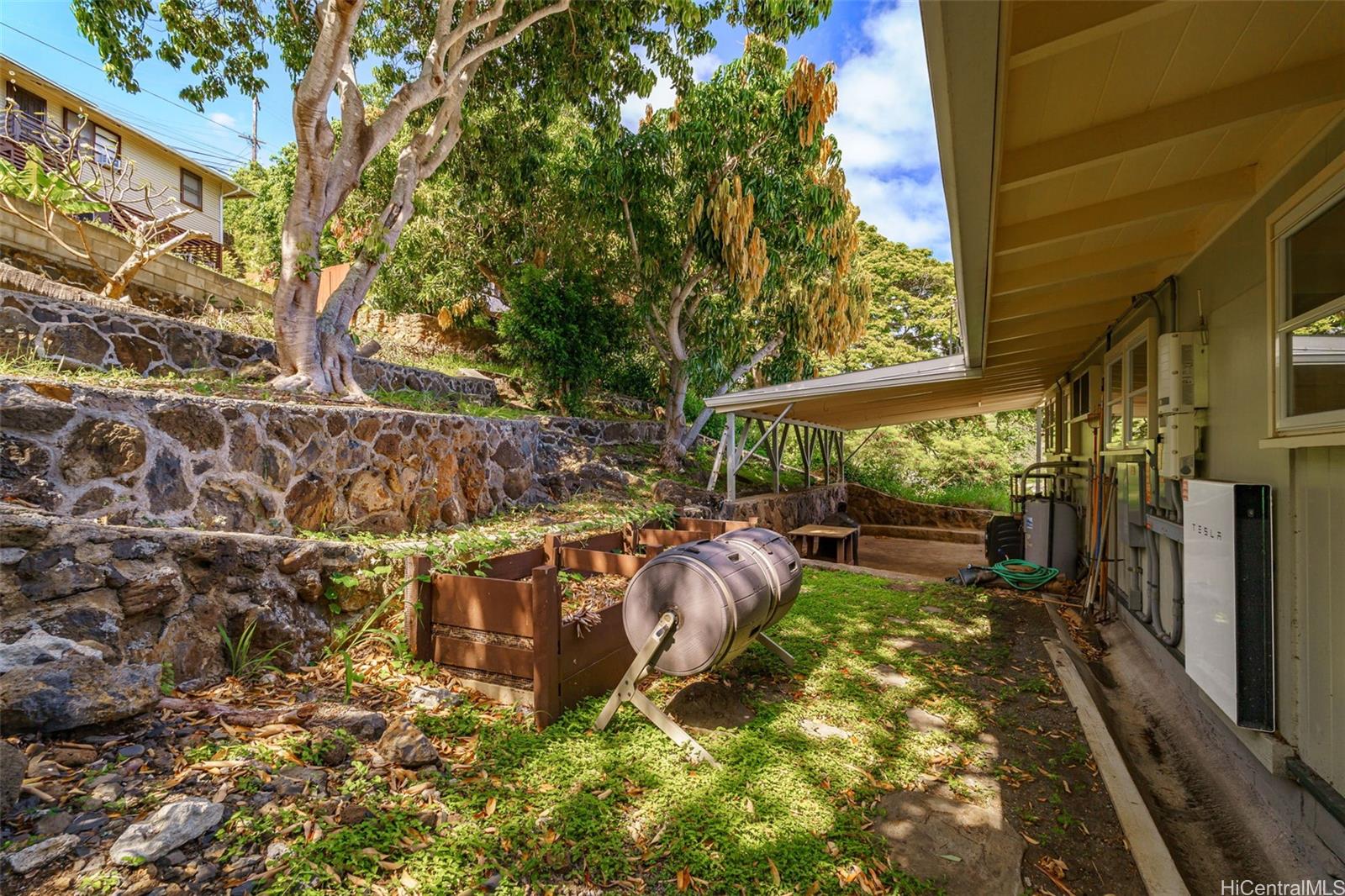 4446  Wahinekoa Place Waialae Nui-lwr, Diamond Head home - photo 20 of 25