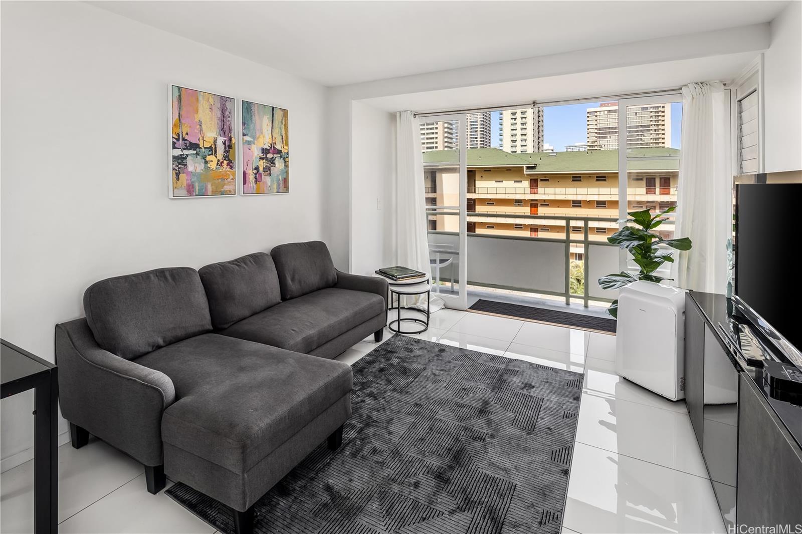 Rosalei Ltd condo # 704, Honolulu, Hawaii - photo 2 of 15