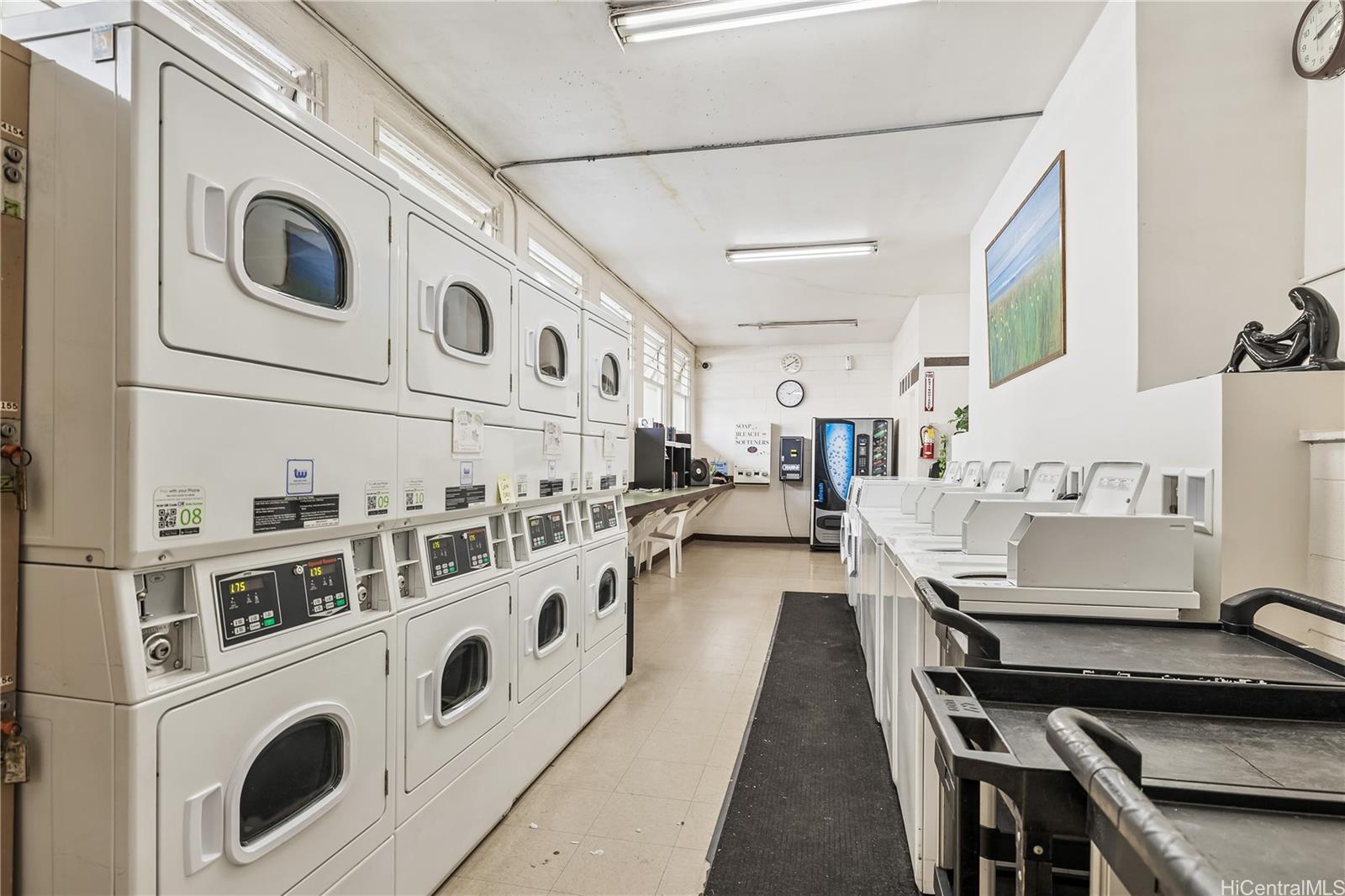 Rosalei Ltd condo # 704, Honolulu, Hawaii - photo 13 of 15