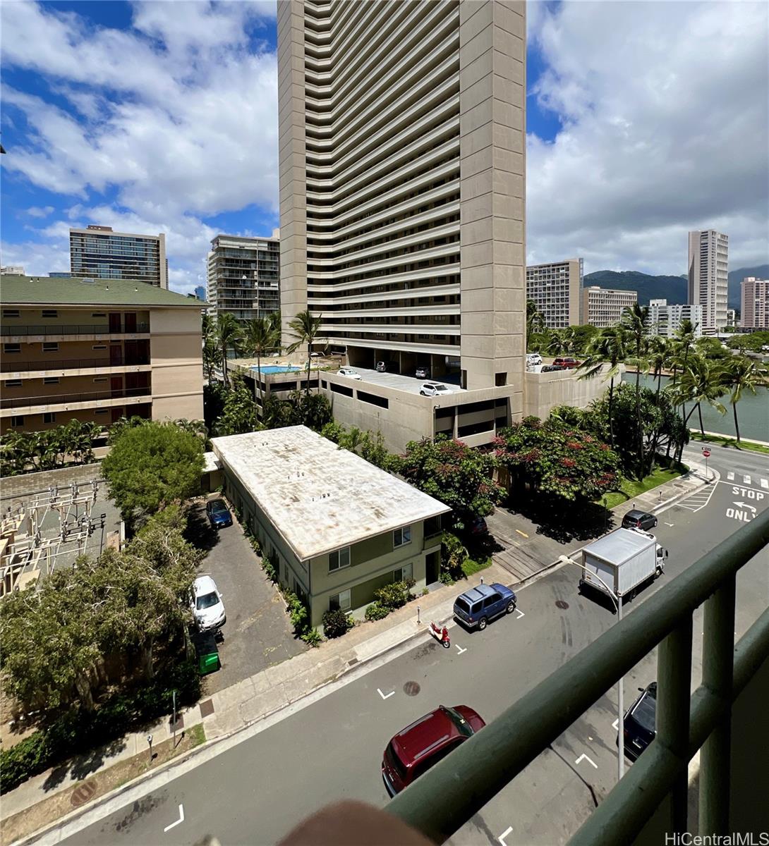 Rosalei LTD condo # 705, Honolulu, Hawaii - photo 8 of 8