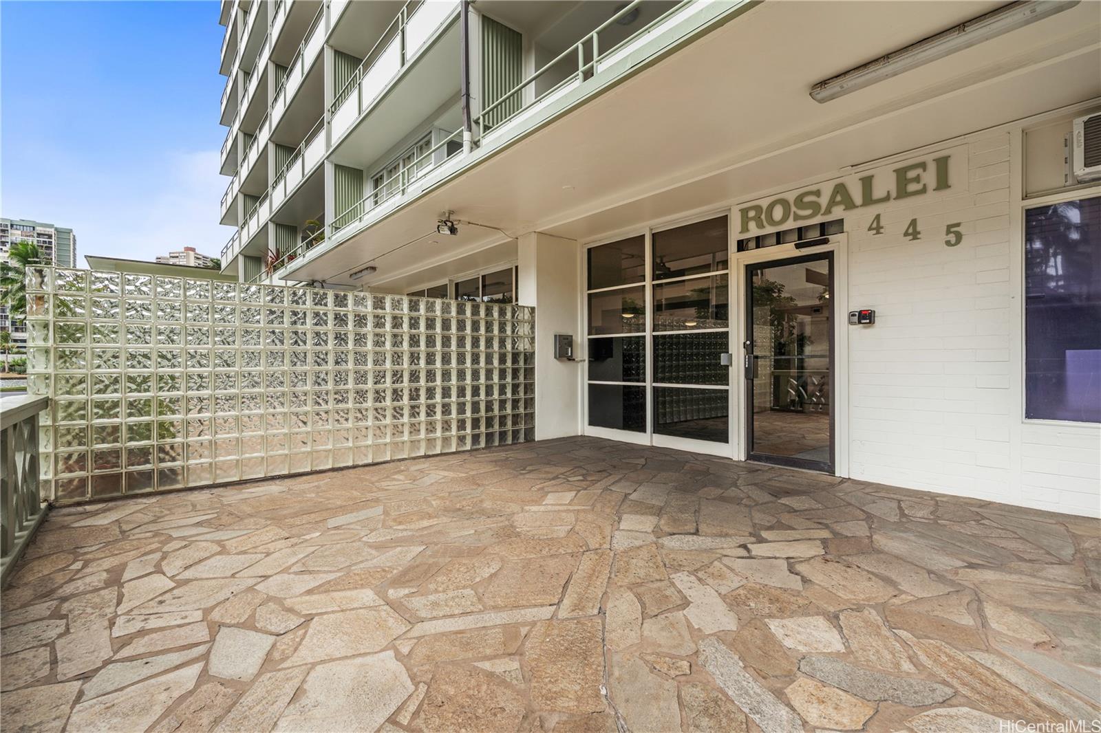 445 Kaiolu St Honolulu - Rental - photo 21 of 21