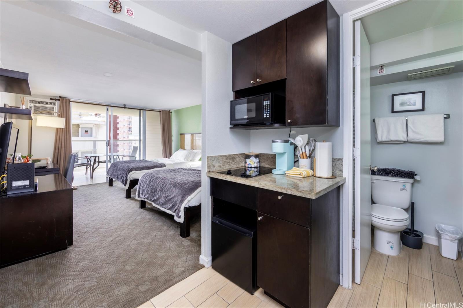 Island Colony condo # 1005, Honolulu, Hawaii - photo 11 of 11