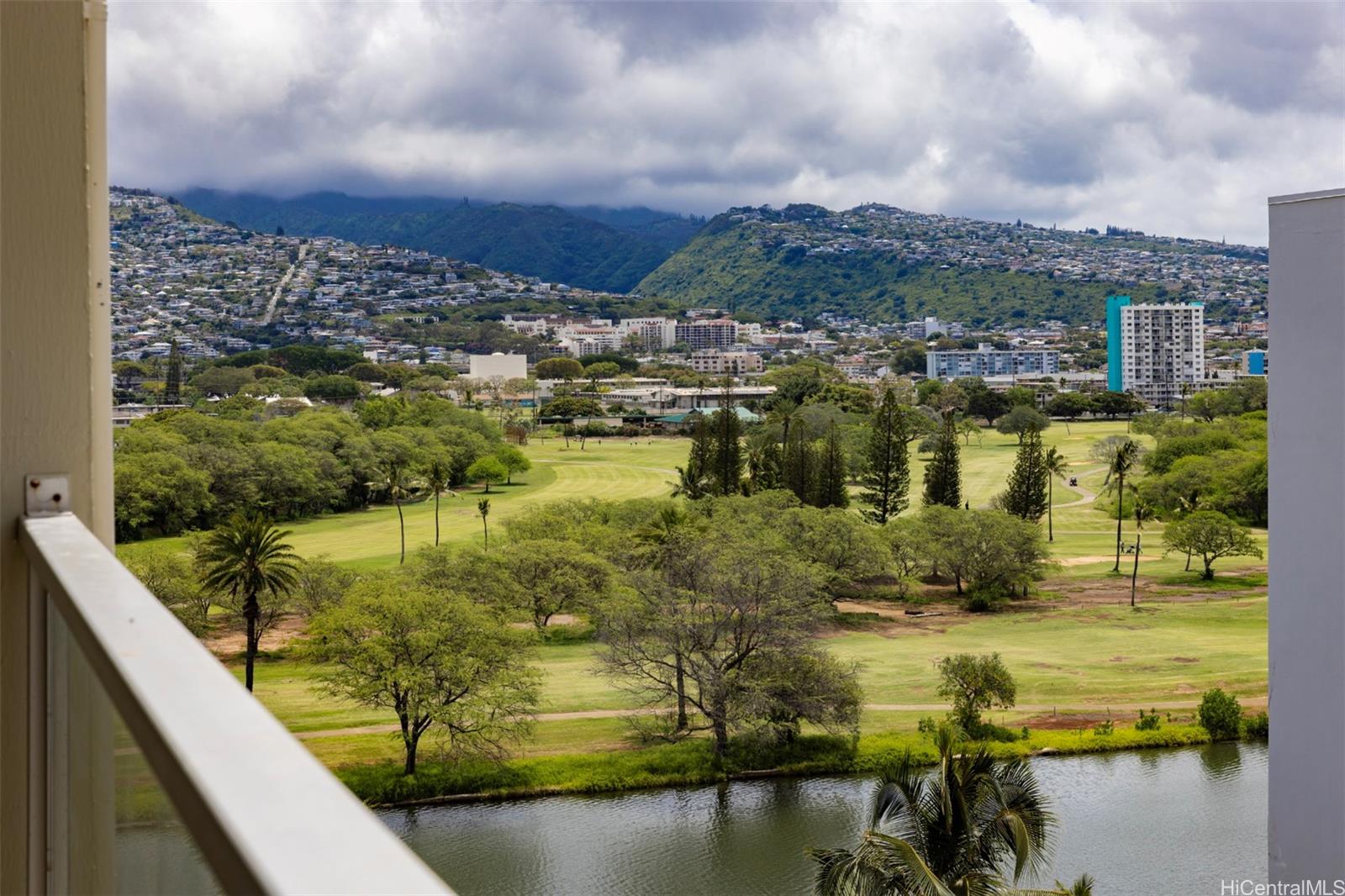 Island Colony condo # 1005, Honolulu, Hawaii - photo 5 of 11