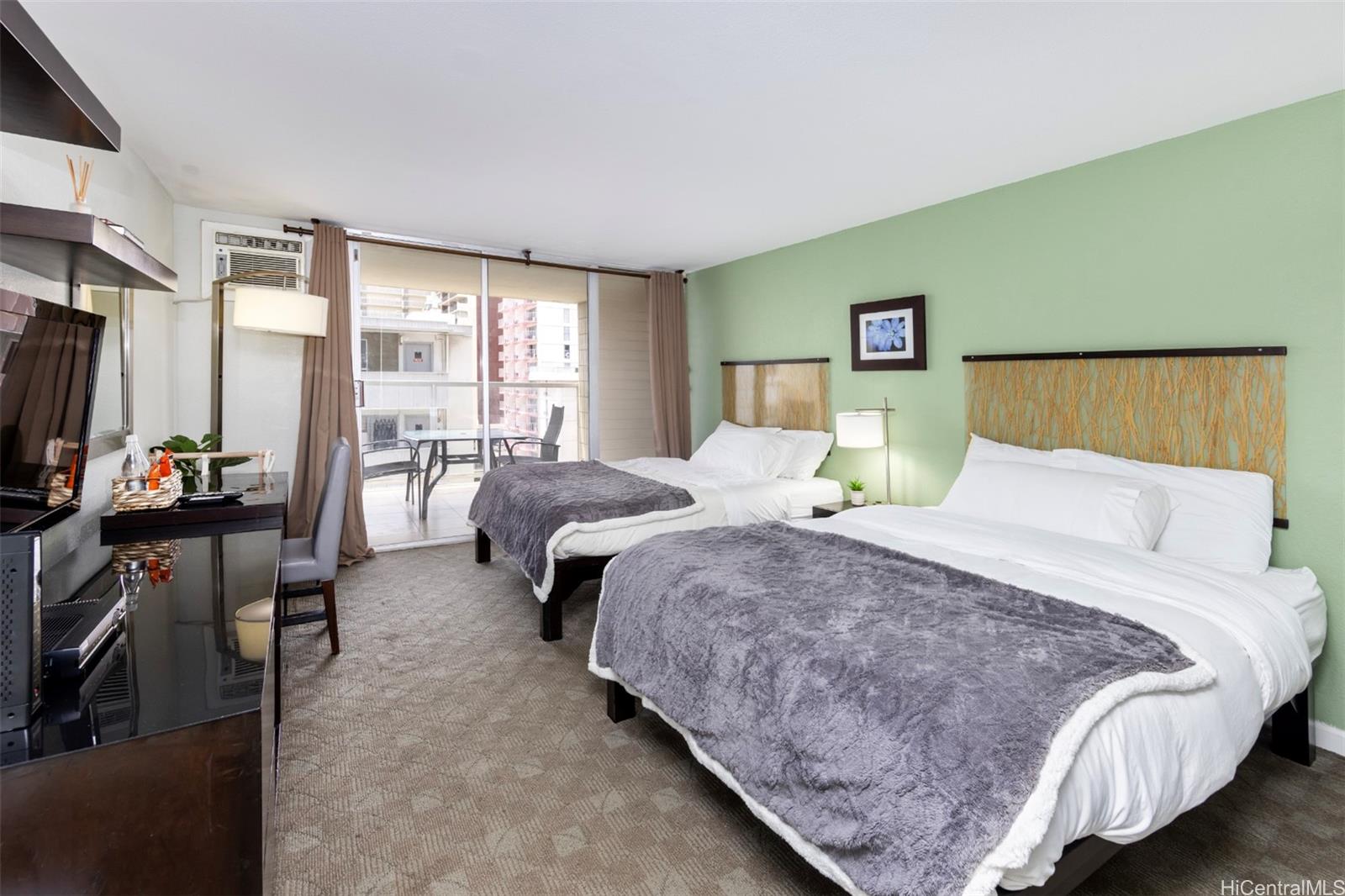 Island Colony condo # 1005, Honolulu, Hawaii - photo 7 of 11