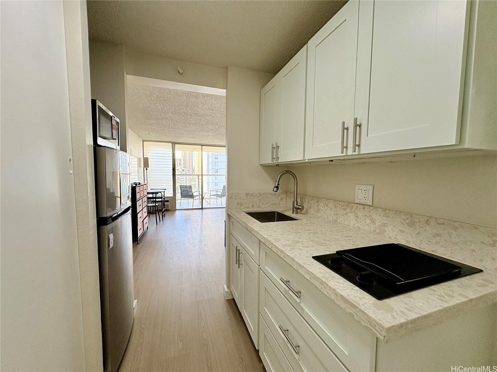 445 Seaside Ave Honolulu - Rental - photo 4 of 11