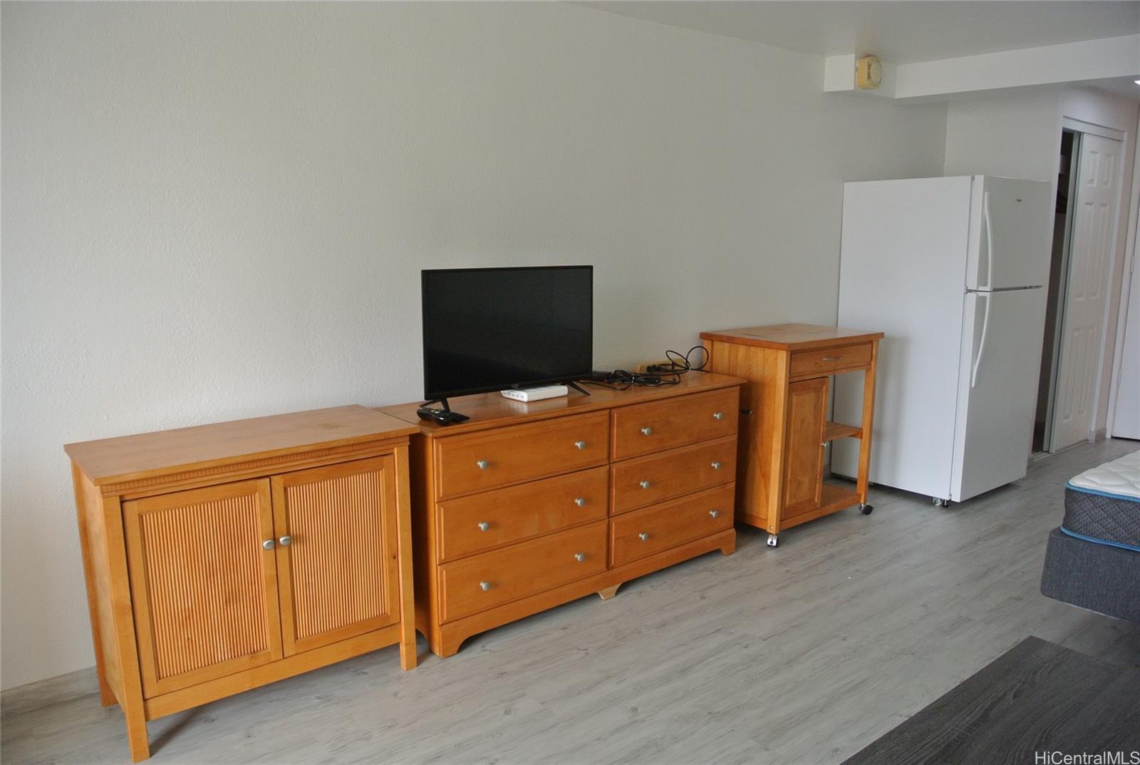 Island Colony condo # 1206, Honolulu, Hawaii - photo 3 of 15