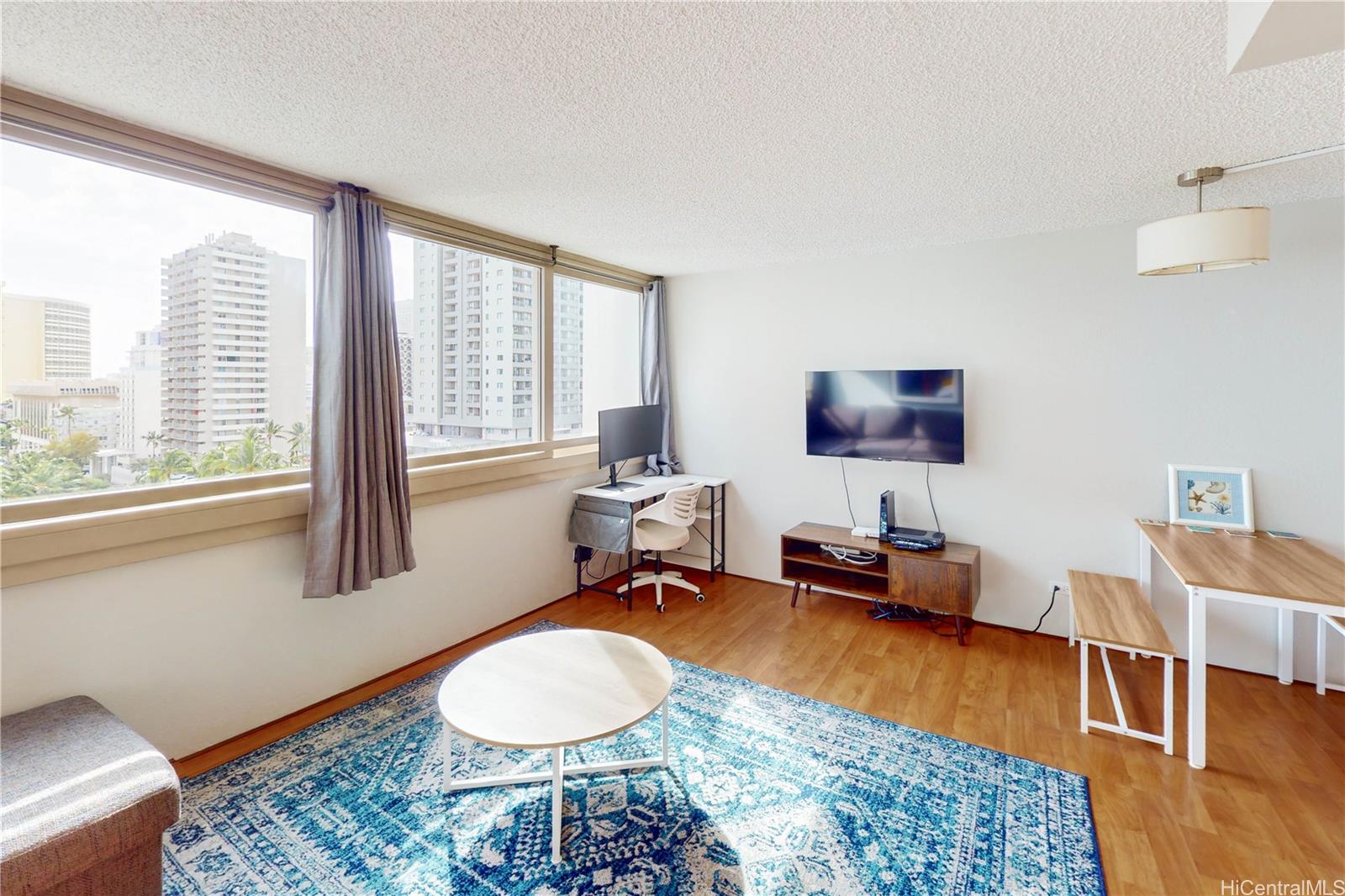 Island Colony condo # 1221, Honolulu, Hawaii - photo 2 of 25