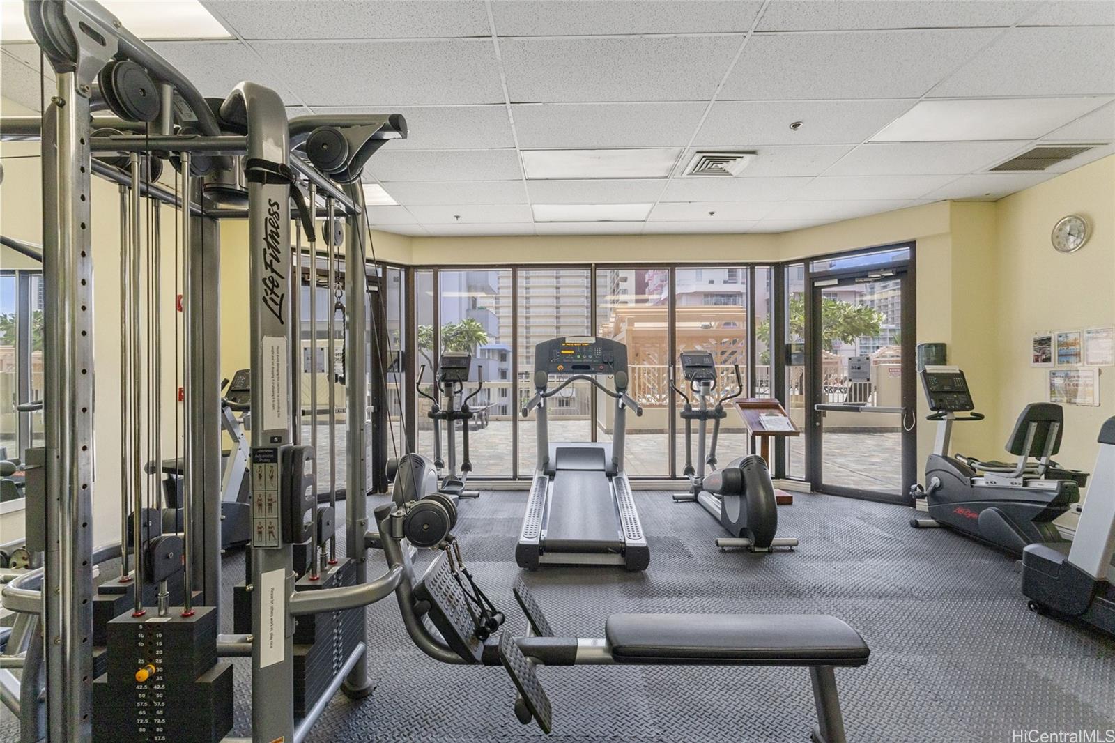 Island Colony condo # 1221, Honolulu, Hawaii - photo 19 of 25