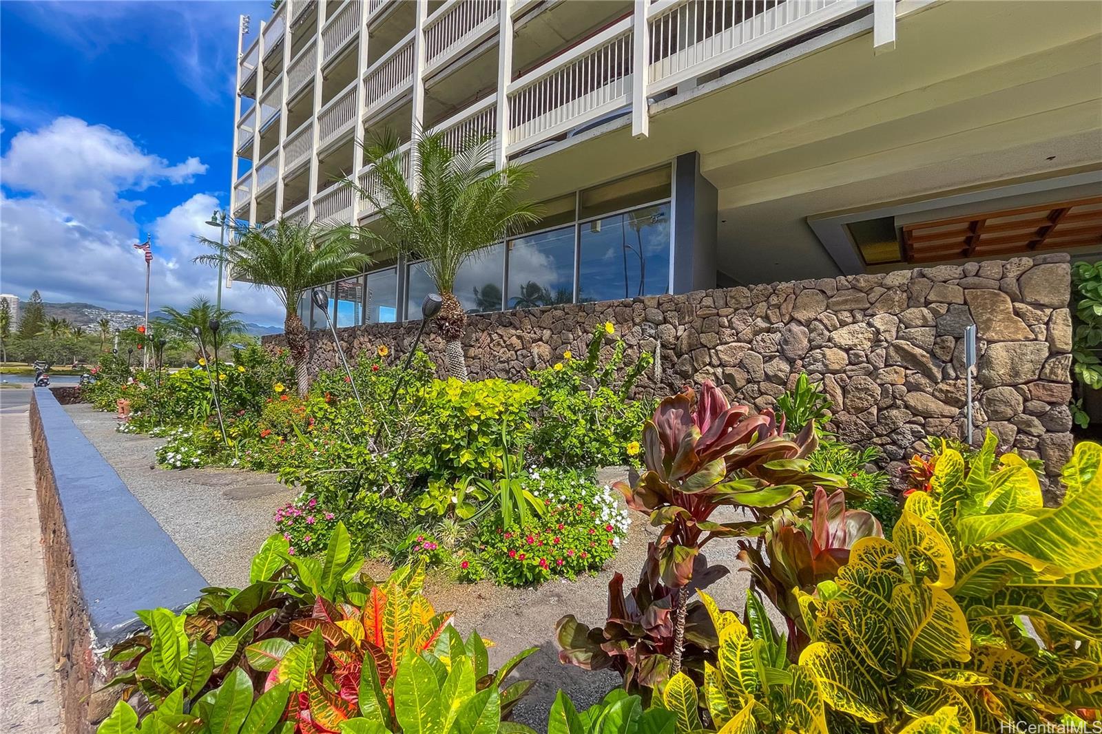 Island Colony condo # 1221, Honolulu, Hawaii - photo 22 of 25