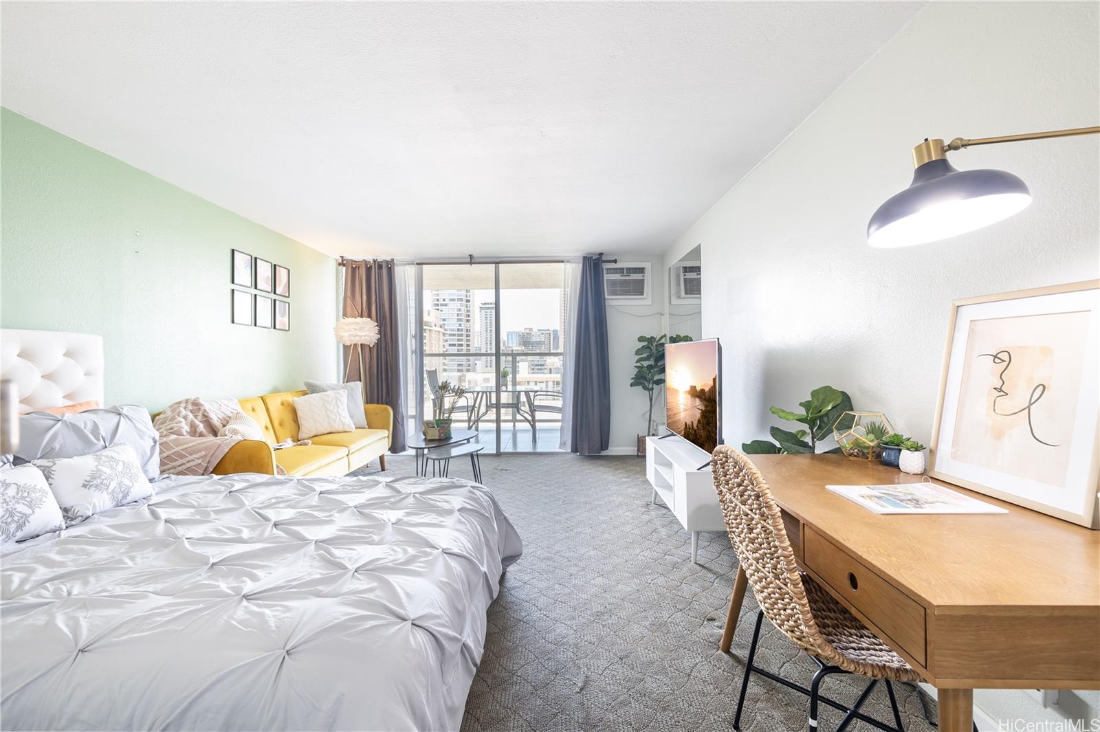 Island colony condo # 1514, Honolulu, Hawaii - photo 2 of 20