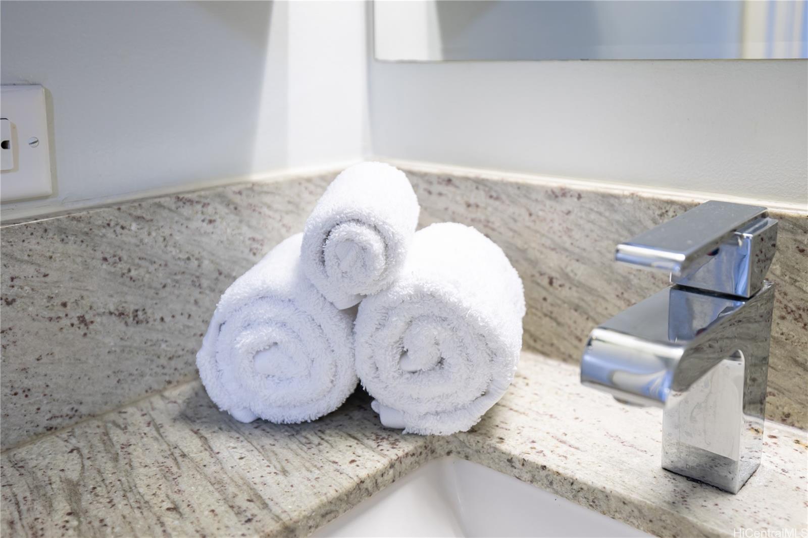 Island colony condo # 1514, Honolulu, Hawaii - photo 17 of 20