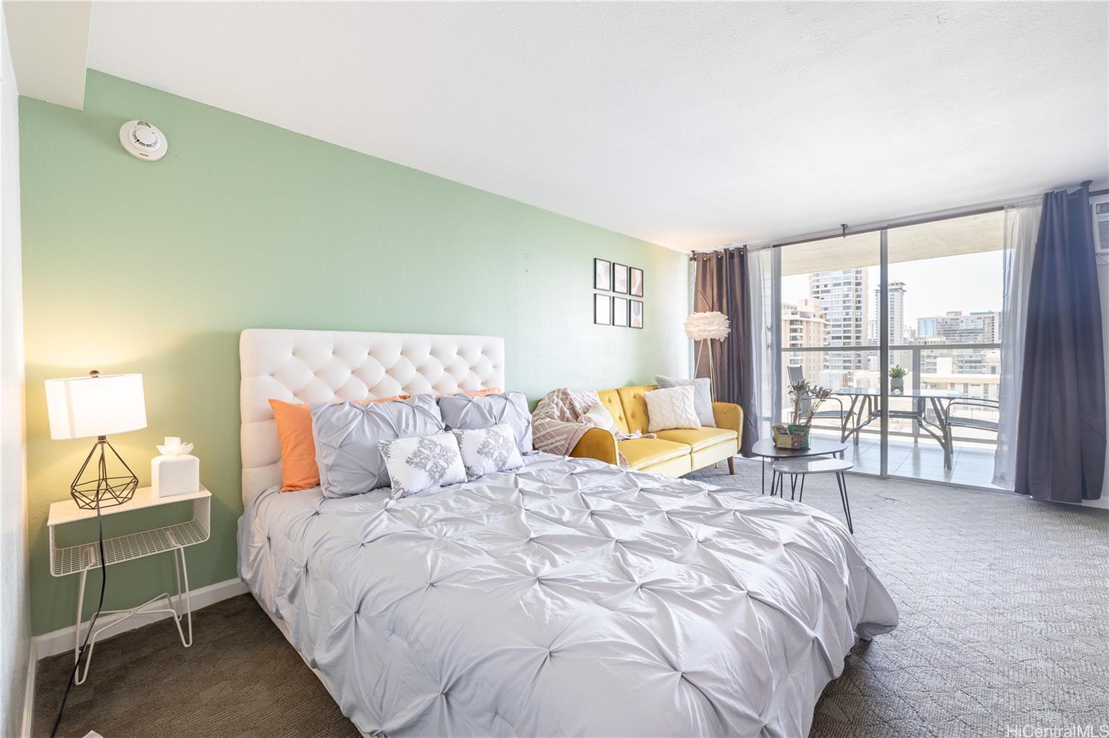 Island colony condo # 1514, Honolulu, Hawaii - photo 3 of 20