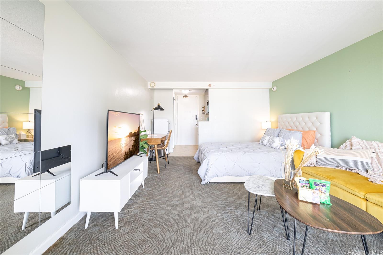 Island colony condo # 1514, Honolulu, Hawaii - photo 5 of 20