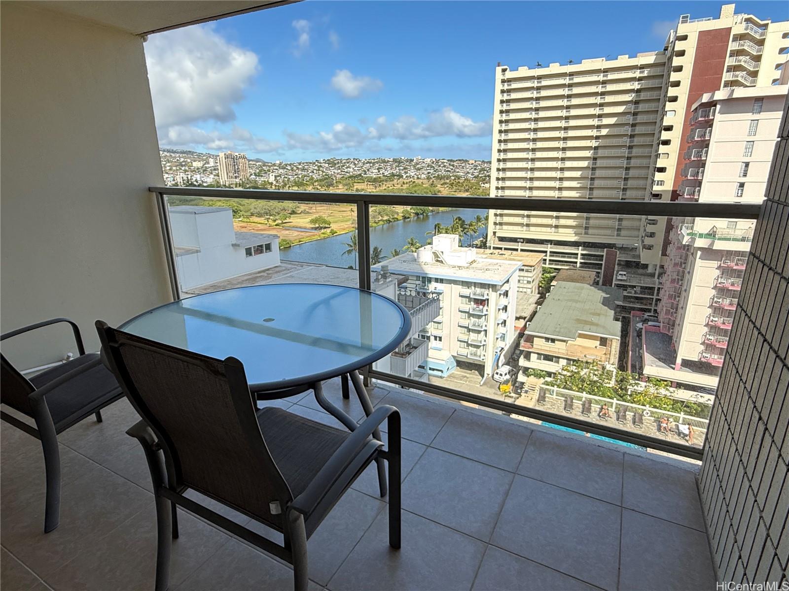 445 Seaside Ave Honolulu - Rental - photo 7 of 25