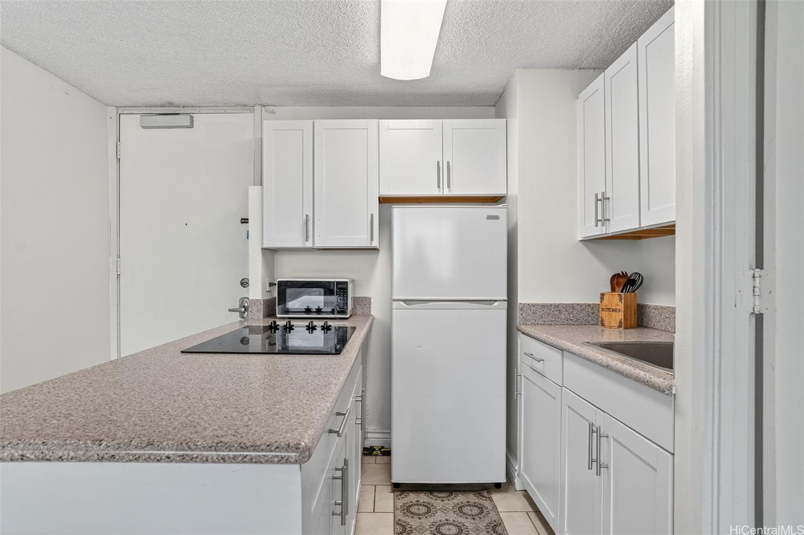 Island Colony condo # 1602, Honolulu, Hawaii - photo 11 of 25