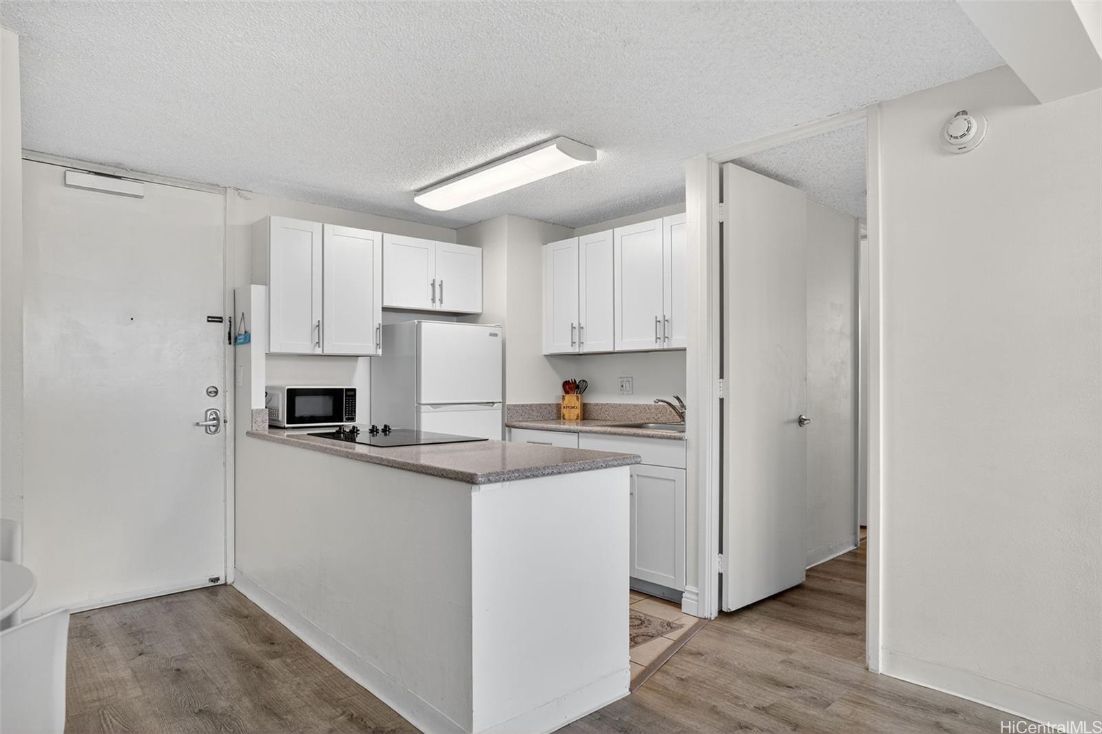 Island Colony condo # 1602, Honolulu, Hawaii - photo 10 of 25