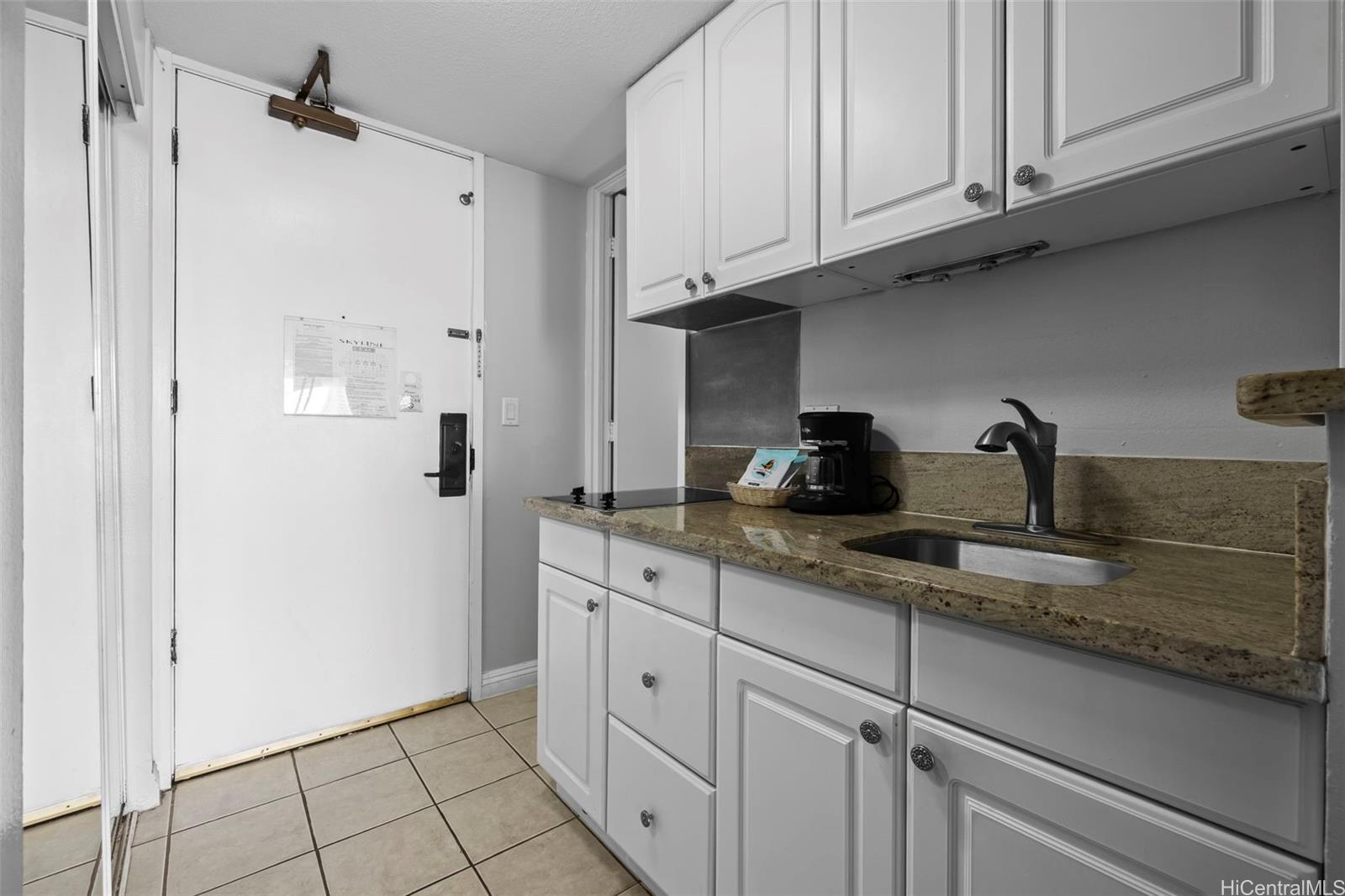 Island Colony condo # 1610, Honolulu, Hawaii - photo 5 of 24