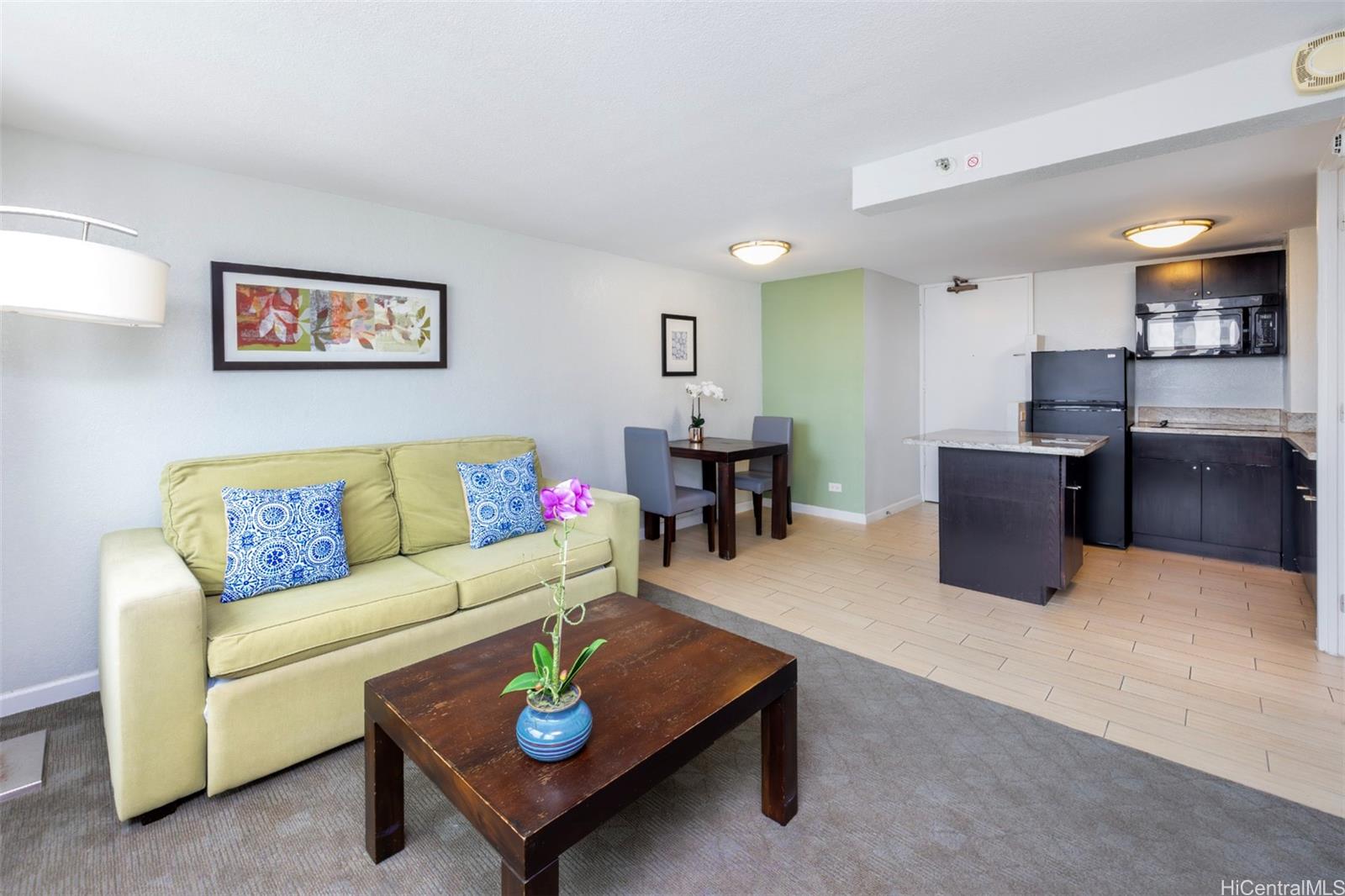 Island Colony condo # 1921, Honolulu, Hawaii - photo 4 of 16