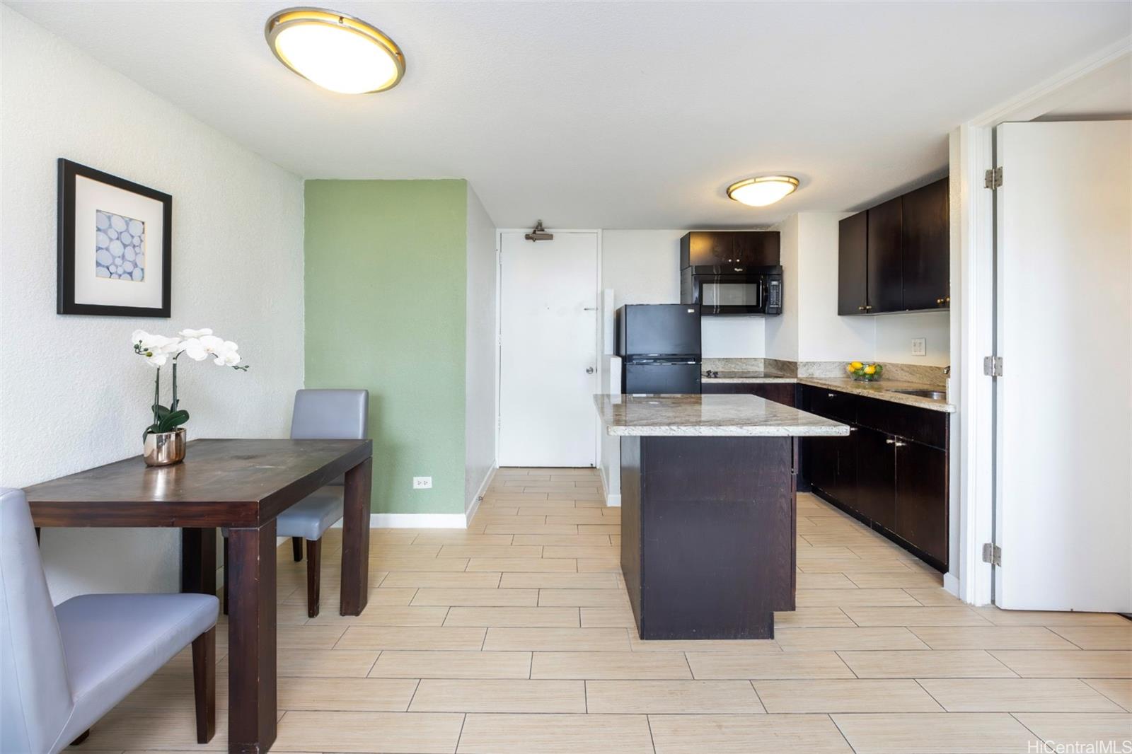 Island Colony condo # 1921, Honolulu, Hawaii - photo 6 of 16