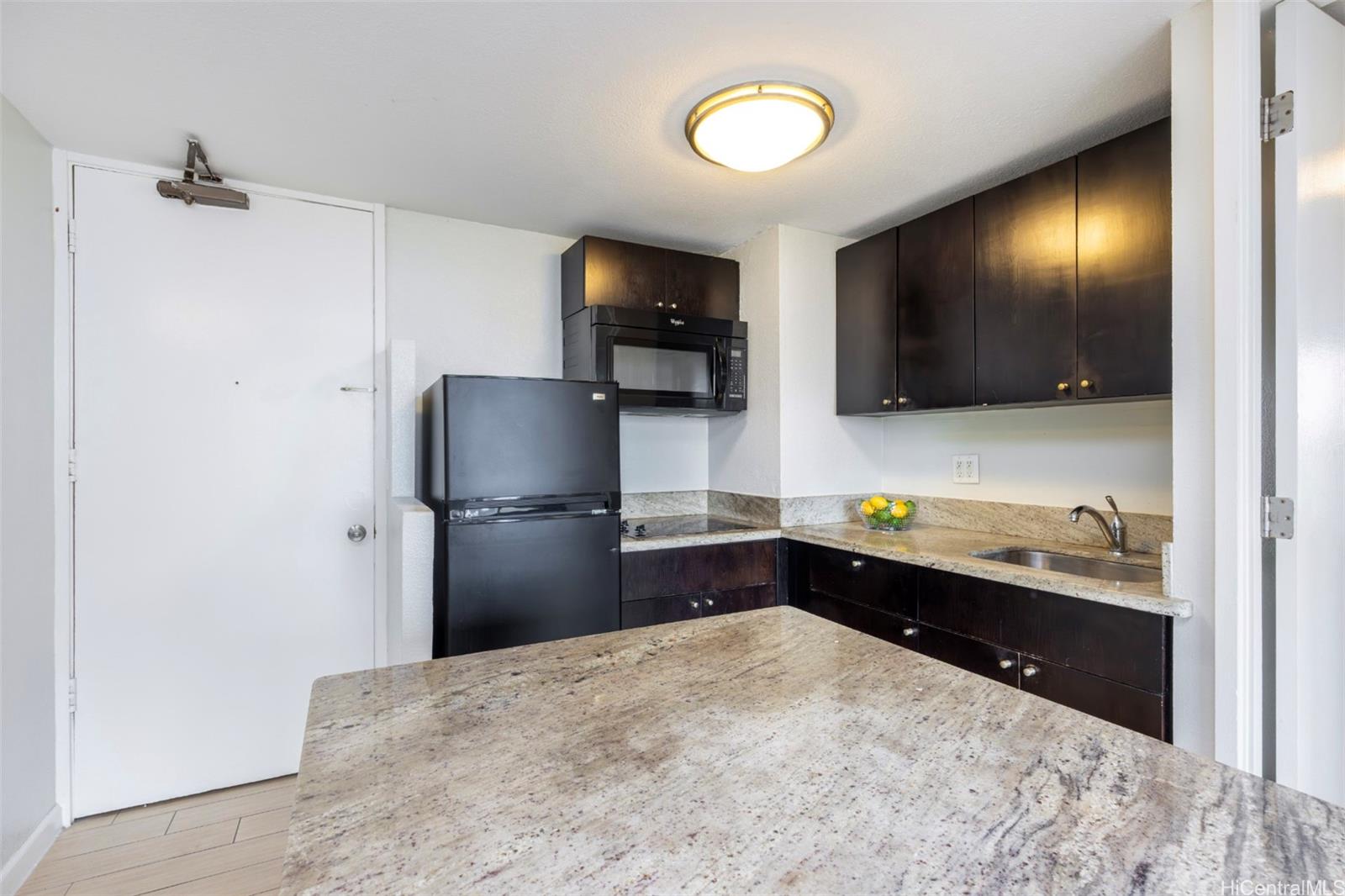 Island Colony condo # 1921, Honolulu, Hawaii - photo 8 of 16