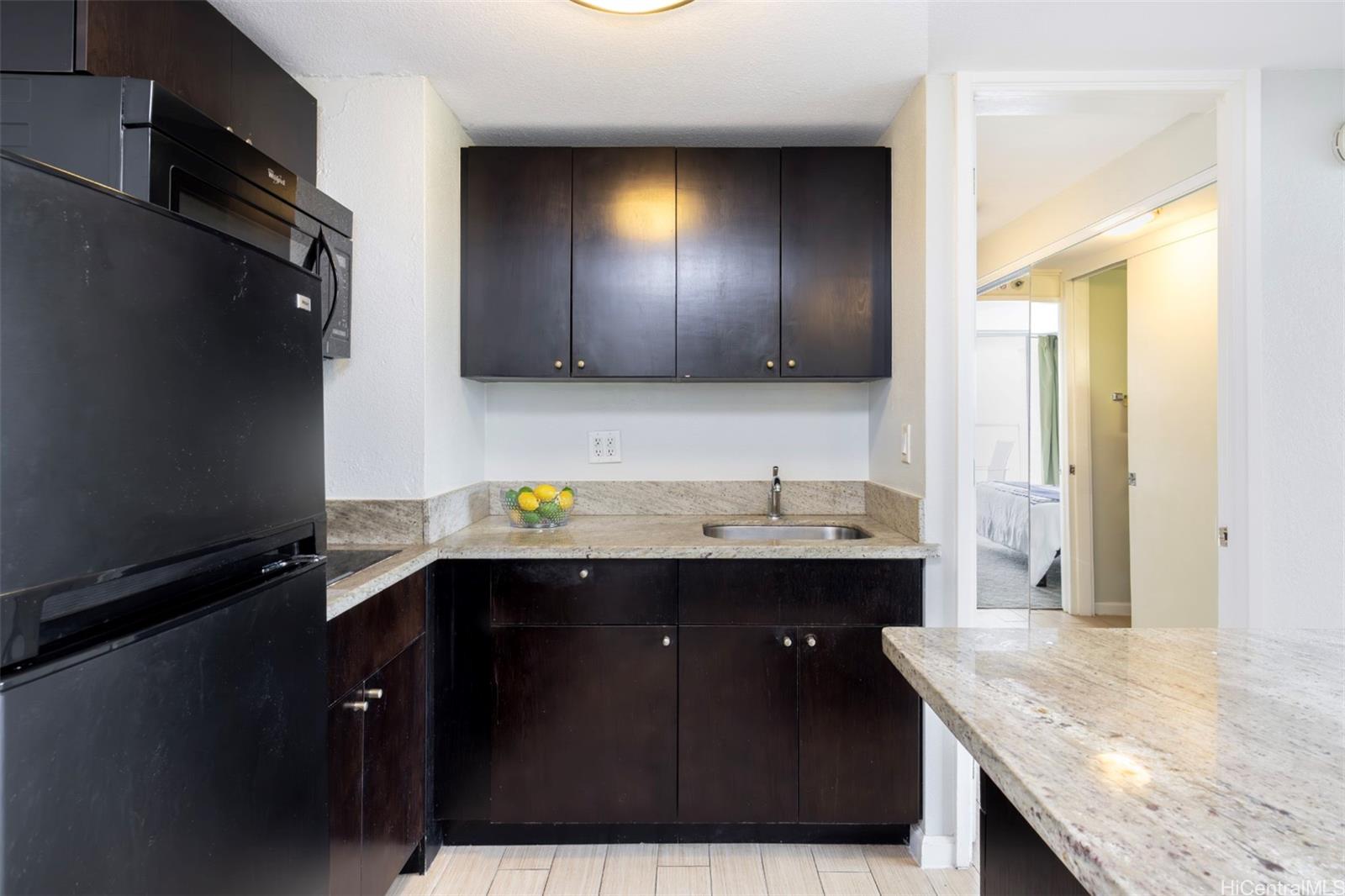 Island Colony condo # 1921, Honolulu, Hawaii - photo 9 of 16