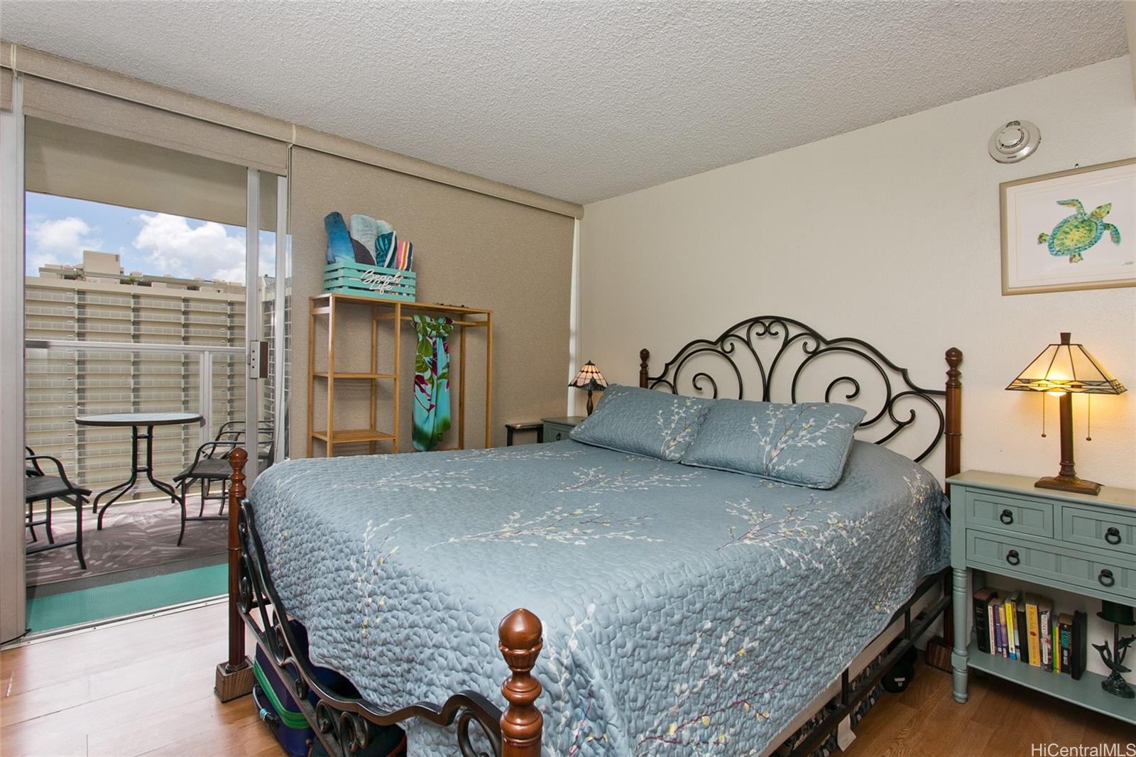 Island Colony condo # 2001, Honolulu, Hawaii - photo 5 of 14