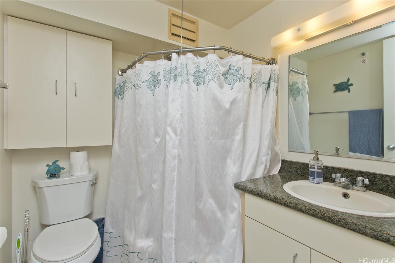 Island Colony condo # 2001, Honolulu, Hawaii - photo 6 of 14