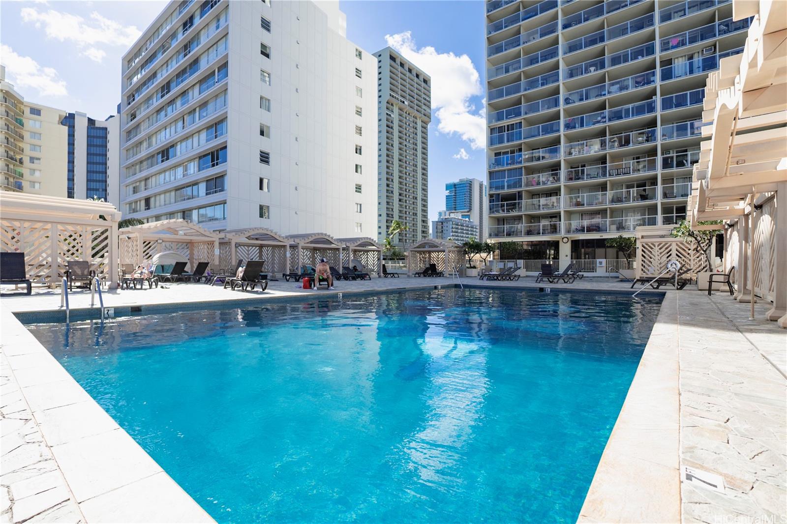 445 Seaside Ave Honolulu - Rental - photo 11 of 23